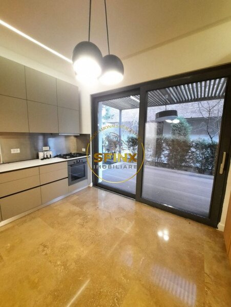 Pipera Acum si la vanzare, vila stil mediteranean, in campus cu piscina acoperita